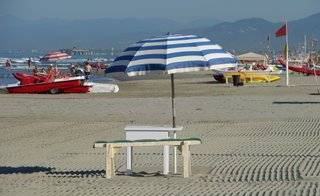 Learn Italian in Viareggio learn Italian on the beach