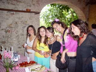 A Turkish girl class during a wine tasting