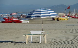 Learn Italian in Viareggio learn Italian on the beach